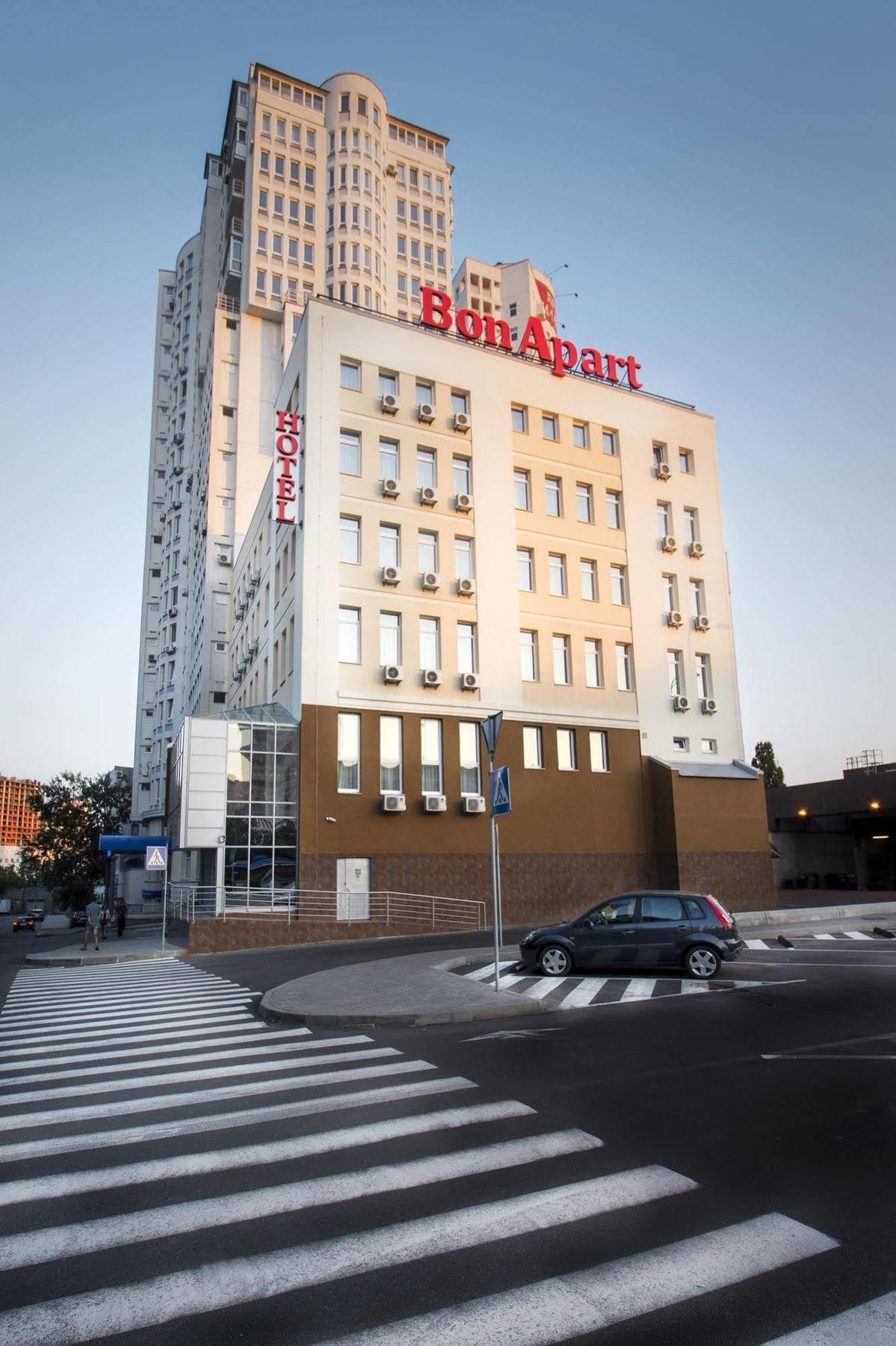 精品公寓酒店 基輔 外观 照片
